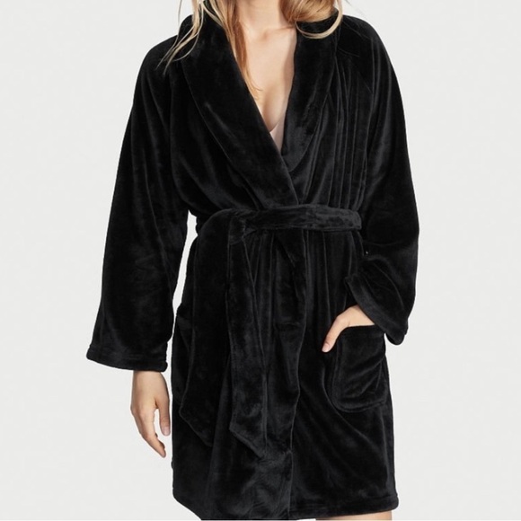 Victoria's Secret Other - Victorias Secret Black Plush Soft Robe Tie Belt Lounge XL/XXL EUC